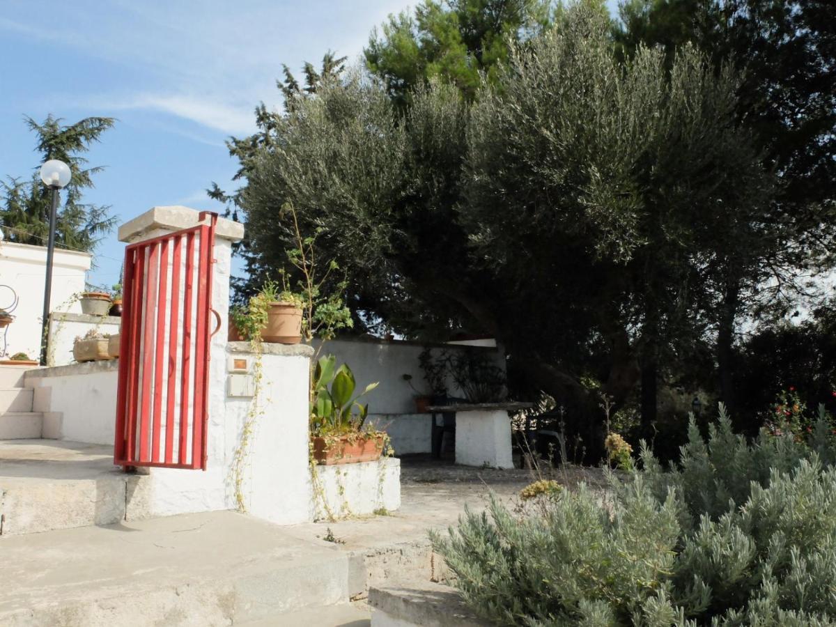 Trullo Chiari Di Bosco Vila Martina Franca Exterior foto