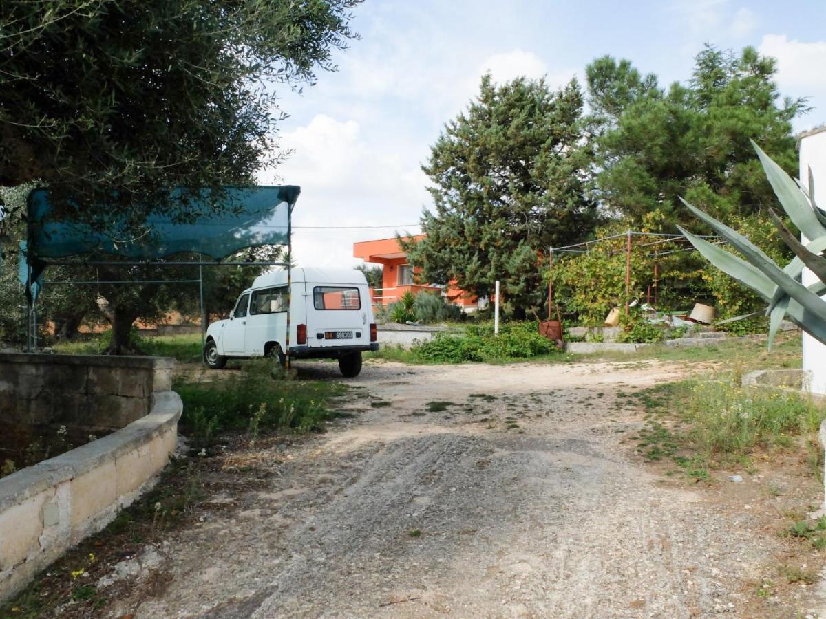 Trullo Chiari Di Bosco Vila Martina Franca Exterior foto