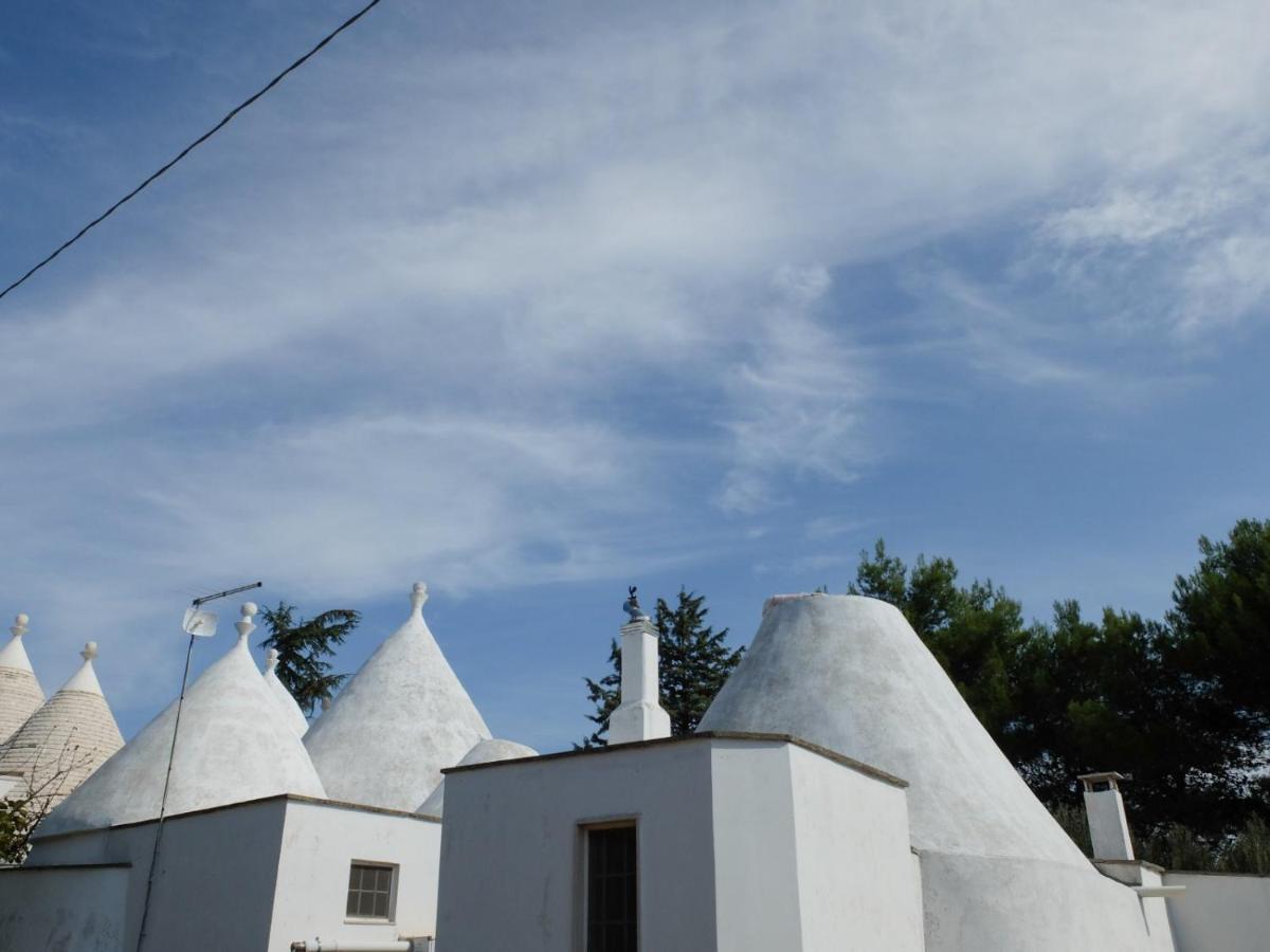 Trullo Chiari Di Bosco Vila Martina Franca Exterior foto
