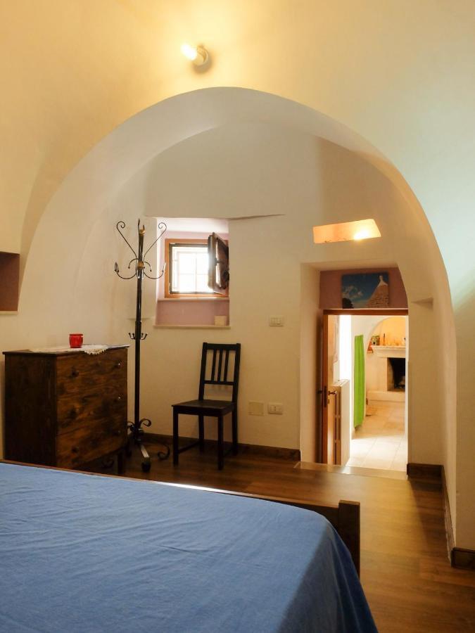 Trullo Chiari Di Bosco Vila Martina Franca Exterior foto